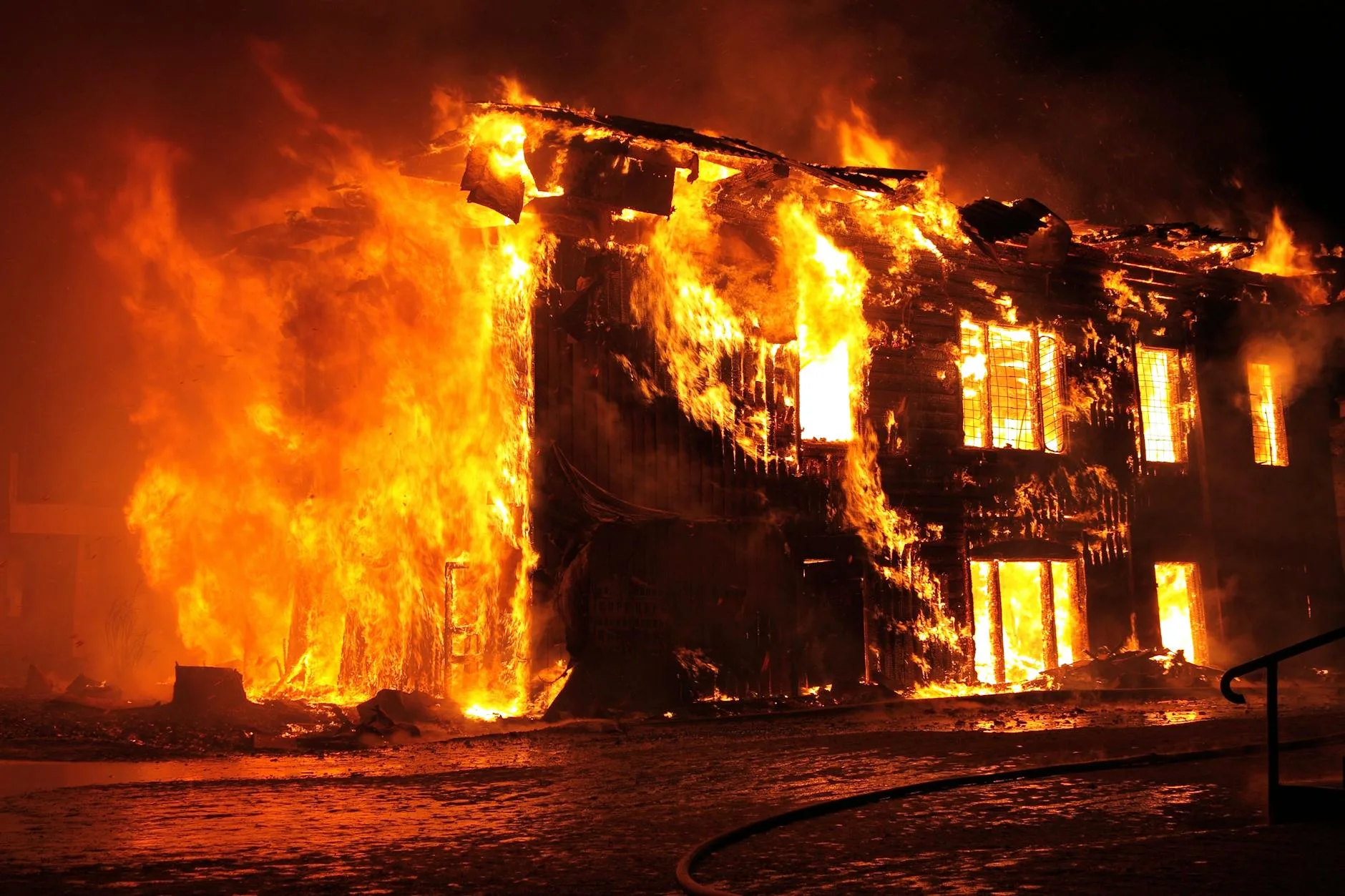 burning flame of a building on fire